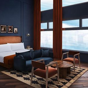 Pioneer's Suite